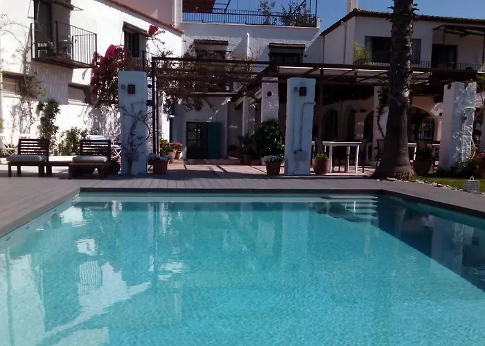 فندق Horta D'en Rahola - Adults Only 4*